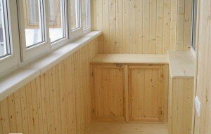 отделка балкона деревянной вагонкой